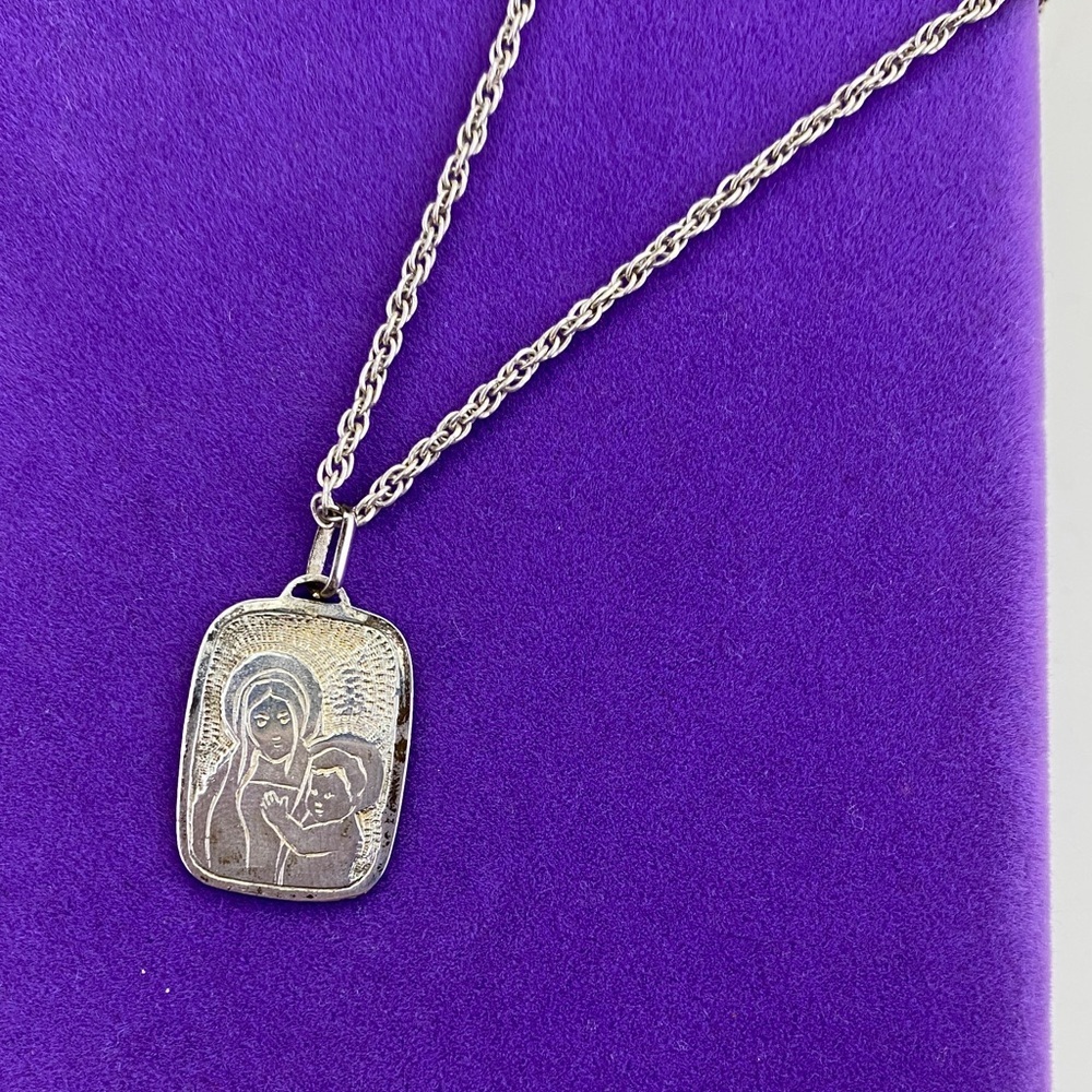 Vintage Sterling Silver Virgin Mary & Child Pendant Necklace